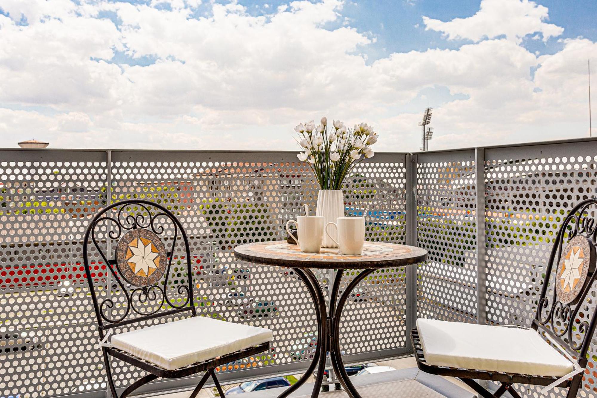 Ari Olive Apartment Near Atrium & Afi Mall Arad Exterior foto