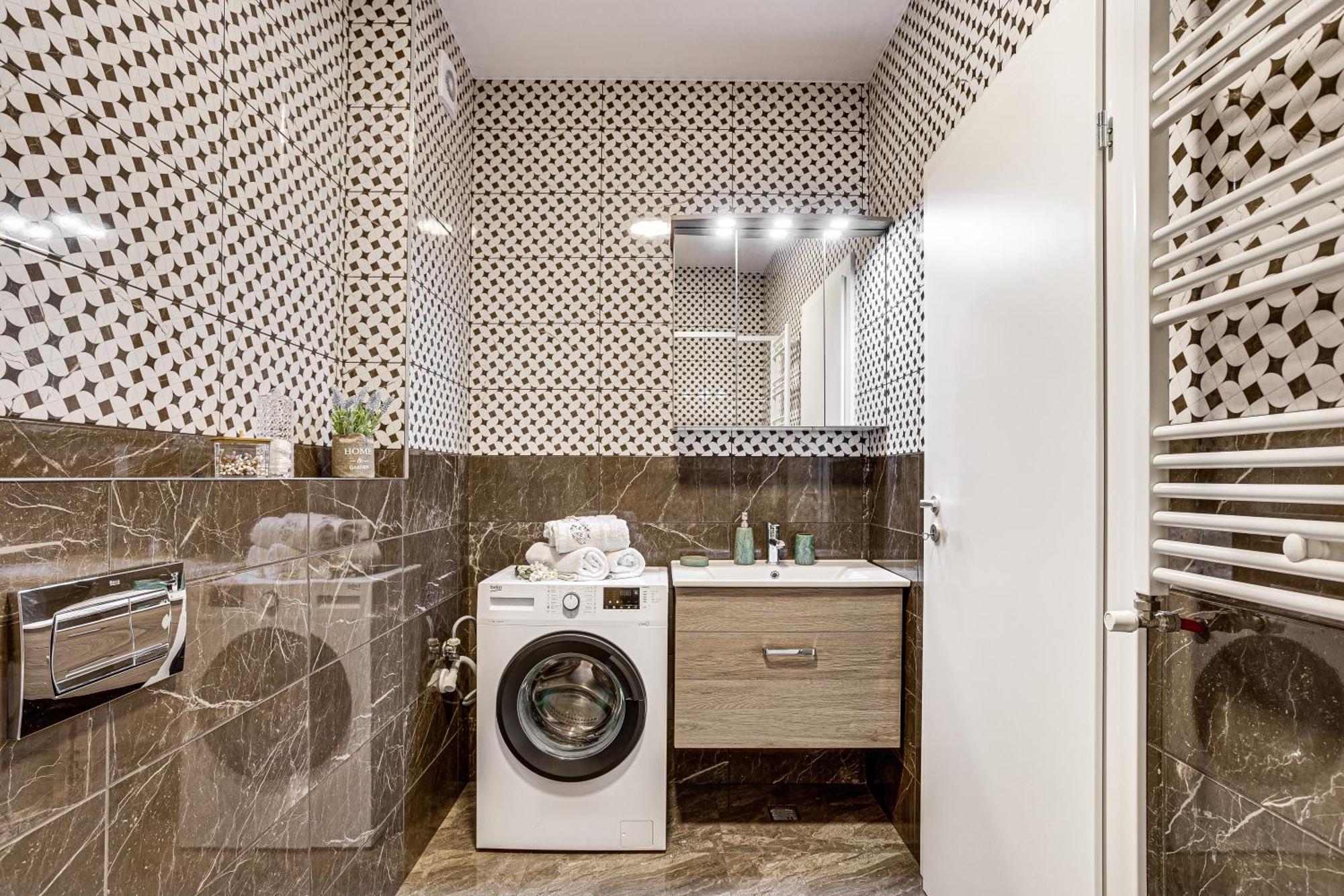 Ari Olive Apartment Near Atrium & Afi Mall Arad Exterior foto